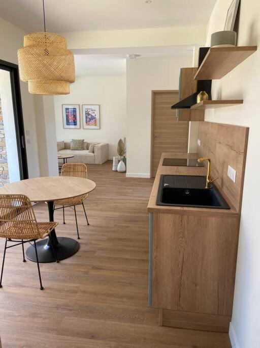 Maison Proche Du Pic Saint Loup Ngoại thất bức ảnh